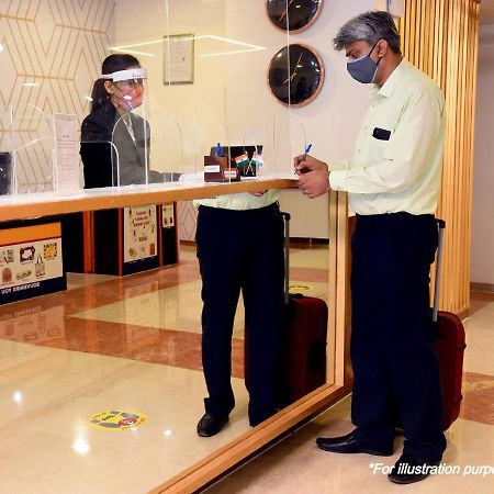 Oyo 1021 Hotel Gayatri Residency Tirath Bagian luar foto